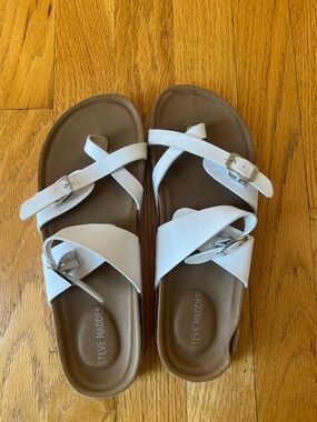Steve Madden White Buckle Cross-Strap Girls Slides
